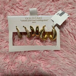 Women's Gold Earrings Set
